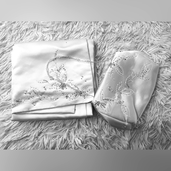 Maggie Sottero (Monica Marie) White Wedding Gown Fit Size 4-6 - Picture 8 of 8